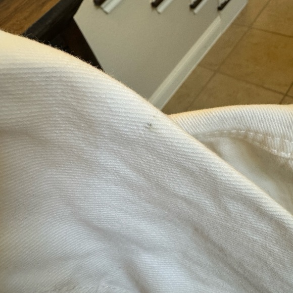 Jessica Simpson Crop White Denim Jacket Embroidered Frayed Hem – Size 1X - Picture 8 of 12